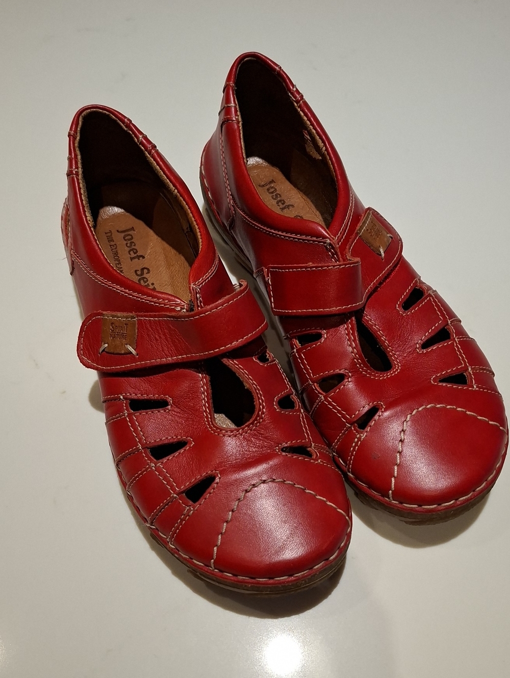 Red Leather Josef Seibel Cut-out Detail Mary Jane Creepers (Size EU 37/US 7)